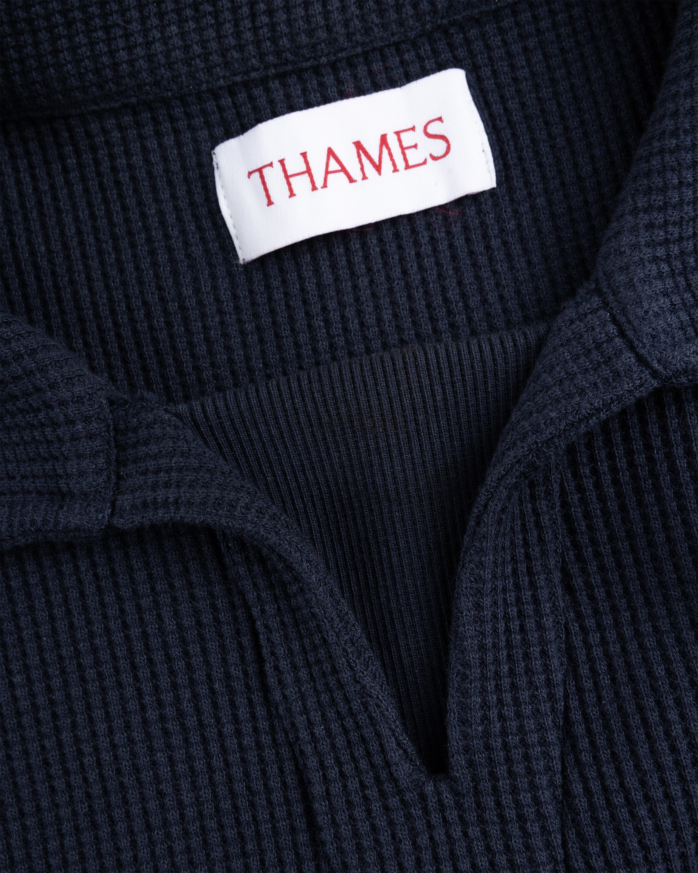 THAMES MMXX. – Jousting Thermal Navy | Highsnobiety Shop